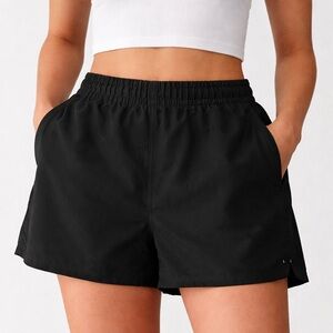 Aritzia TNA Big Easy 5” Shorts Black Size M NWT